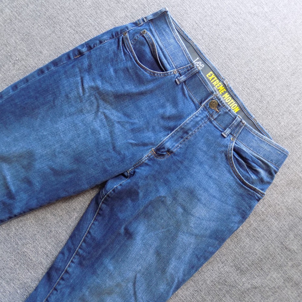 Lee Jeans Extreme Motion Mens 36x30 Blue Good Straight Fit Tapered Leg 102015042
